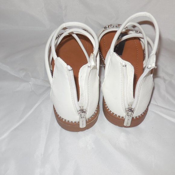 NEW TAHARI white Ankle Strap sandals Size 3 - Picture 5 of 9